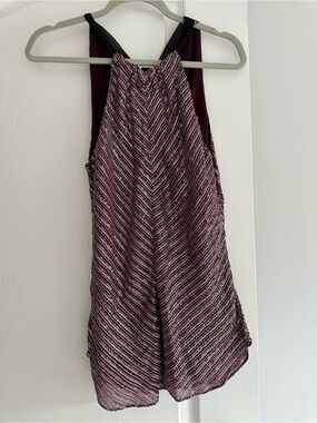 Sleeveless Purple Chevron Textured top